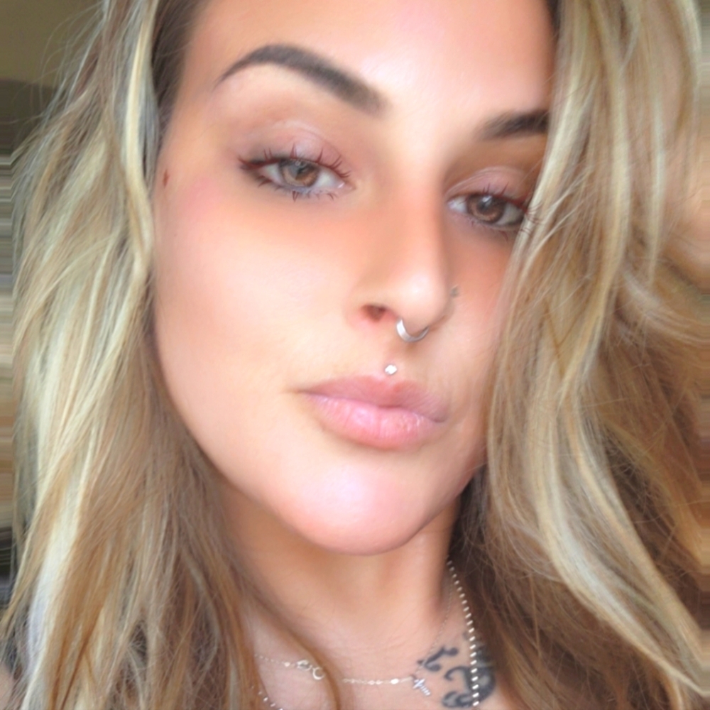 Meet your Posher, Brittney